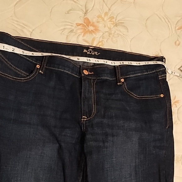 Old Navy Dark Blue Flare Jeans - Picture 7 of 9